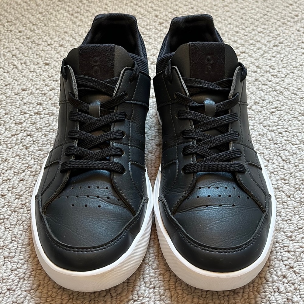 ON The Roger Clubhouse Black Sz 7.5